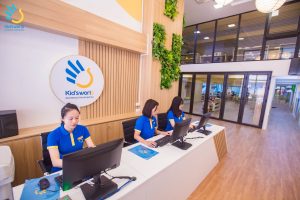 ĐỘI NGŨ TƯ VẤN VIÊN TẠI KIDS WORLD