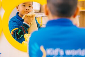 Tiết học kỹ năng sống tại Kids World Montessori